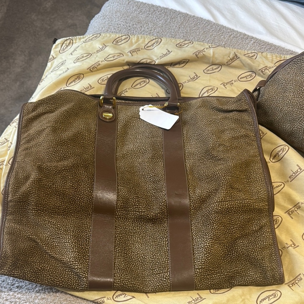 Redwall Borbonese Travel Bag and Dome Bag  with Durable Design and Ample Space